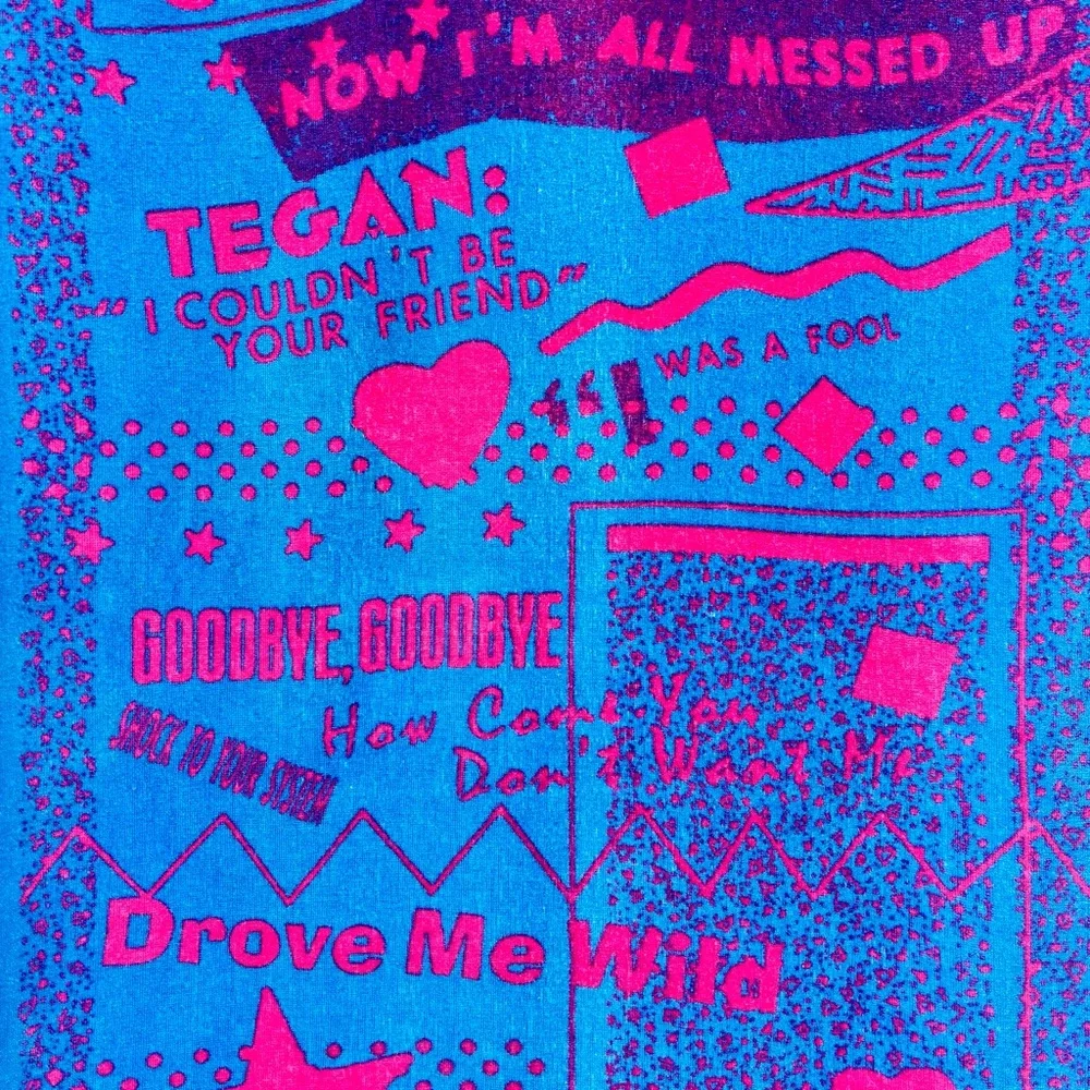 🩵 Tegan and Sara Beach Towel 💓 Heartthrob 💓 Album Merch 2013 🩵 *Super Rare* 💘💘💘